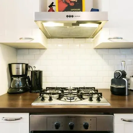 Lovely 4 Bedroom Luxury Apartment Apartment *